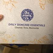 The Moms Co Daily Skincare Essentials Box l All Skin Types l Vitamin C ...