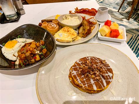 PHOTOS: First Look at Breakfast From Steakhouse 71 in Disney's ...