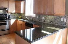 Backsplash That Goes With Ubatuba Granite by Captivating Granite Uba Tuba Blends With Kitchen Cabinet Backsplash That Goes With Ubatuba Granite