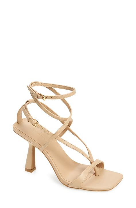 OPEN EDIT Robyn Sandal | Editorialist
