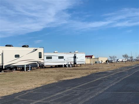 Liberty Crossing RV Park - Gainesville, TX