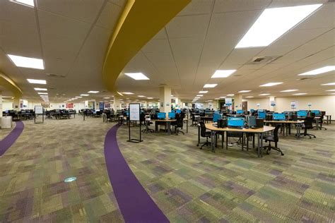 USF Library (University of South Florida's USF Tampa Campus General Tour)