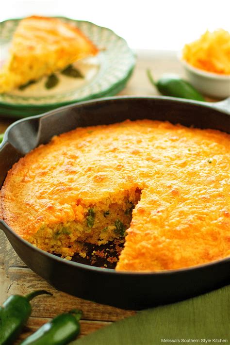 Jalapeno Cheddar Cornbread - melissassouthernstylekitchen.com