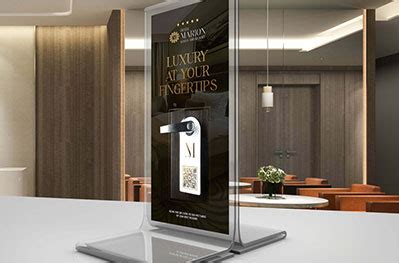 Qroq - Branded QR codes with analytics, QR pages and dynamic QR technology