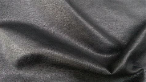 PU皮料小编织纹+正格十字纹仿真高端布纹棉绒布男士包皮带面料-阿里巴巴