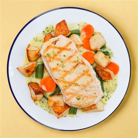 Chicken Breast with Broccoli & White Cheddar Sauce #12124 – Meals and More