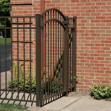 Kensington Garden Arch With Gates | Fasci Garden