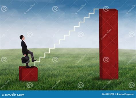 Businessman Stepping Up 的图像结果