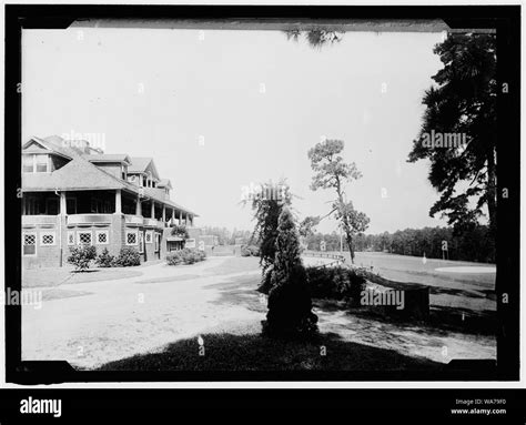 AUGUSTA, GEORGIA, VIEWS OF; COUNTRY CLUB AND GOLF LINKS; BON AIR HOTEL ...