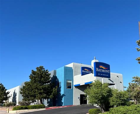 BAYMONT BY WYNDHAM SANTA FE - Hotel Reviews, Photos, Rate Comparison ...
