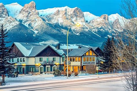 BASECAMP LODGE CANMORE (Alberta) - Hotel Reviews, Photos, Rate ...