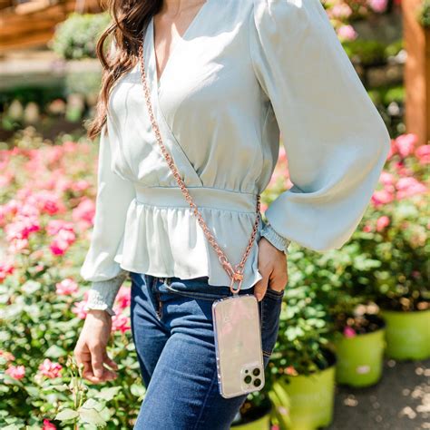 Shop Phone Crossbodies at Oventure | Oventure