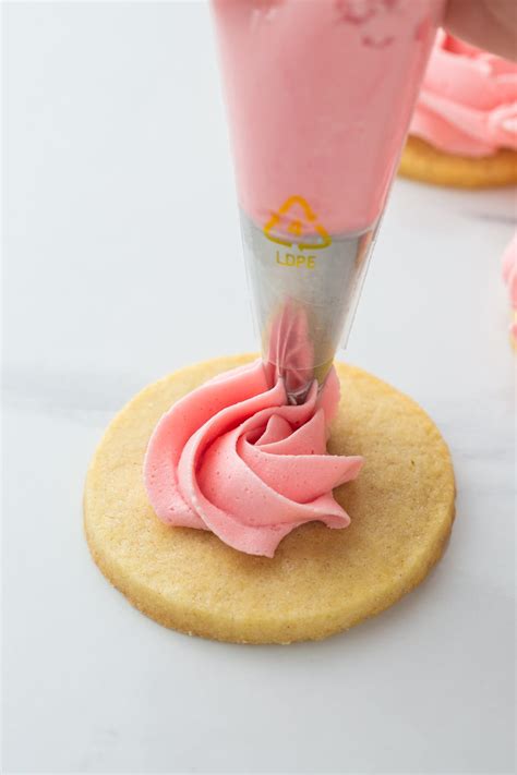 Cream Cheese Frosting for Cookies - Fun Cookie Recipes