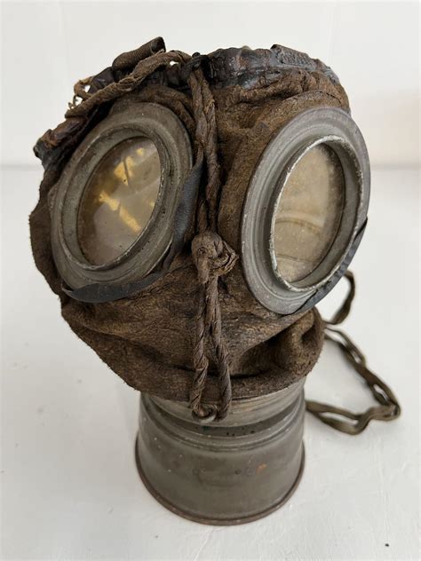 WWI GERMAN GAS MASK