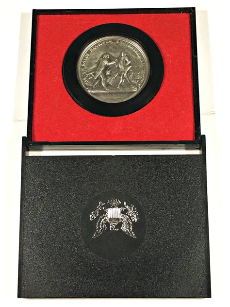 1.5" Pewter Replica of Original Medals Presented to General Horatio ...