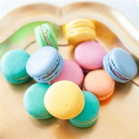 Macaroon Vs Macaron: What's the Difference? | GoldbellyGoldbelly