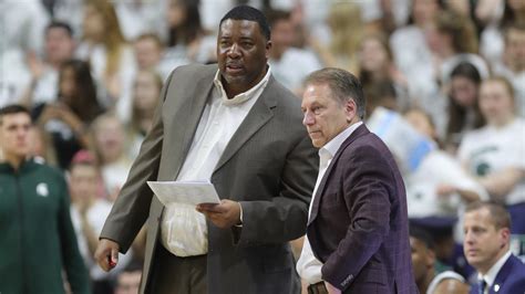 Michigan State basketball coach Tom Izzo back after COVID-19 diagnosis