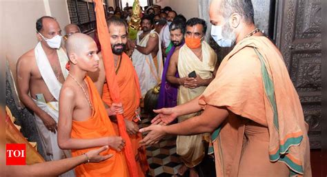 Shiroor Mutt: Karnataka HC upholds boy’s anointment as Shiroor mutt ...