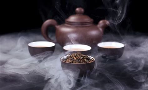 广州芳村“金融茶”爆雷，单价一夜从5万跌到2千，数百名商贩愤怒高声齐呼“退钱”