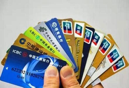 一类卡二类银行卡区别（银行一类二类三类账户有什么区别） - 汇达财经