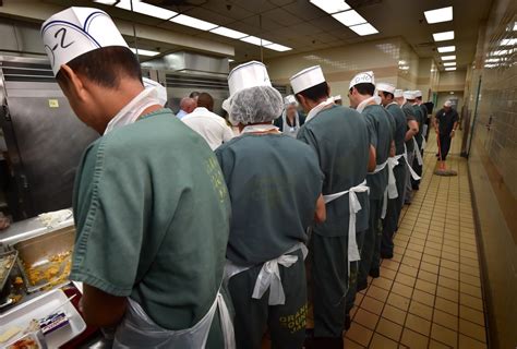 Feeding the masses: A look inside O.C. Jail's kitchens - Behind the Badge