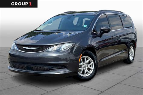 Pre-Owned 2021 Chrysler Voyager LXI Mini-van, Passenger in Lubbock #MR506711 | Gene Messer ...