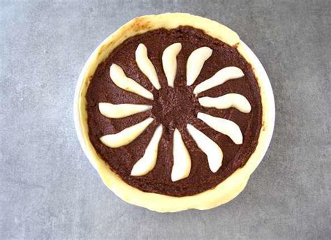 Pear and chocolate tart