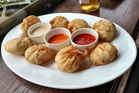 Kaffeine For Your Fix Of Live Hindi Music & Momo