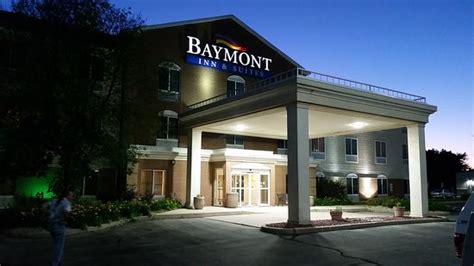 BAYMONT BY WYNDHAM WATERFORD/BURLINGTON WI - Hotel Reviews, Photos ...