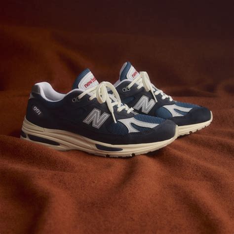 New Balance 991 V2 Made in UK Vintage Navy - Sneakers.fr