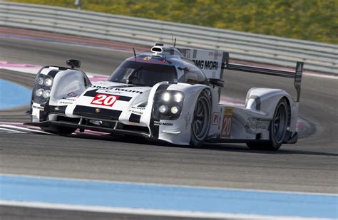 Porsche 919 Hybrid Hits the Track - autoevolution