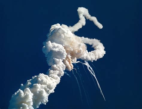 NASA Challenger Explosion 的图像结果