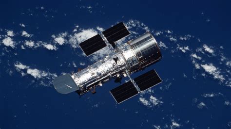 NASA's Hubble Telescope In Trouble After Key Component Malfunctions ...