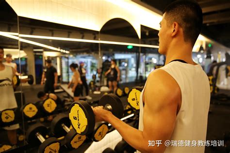 如何中国10大健身教练培训机构中选出靠谱的机构？ - 知乎