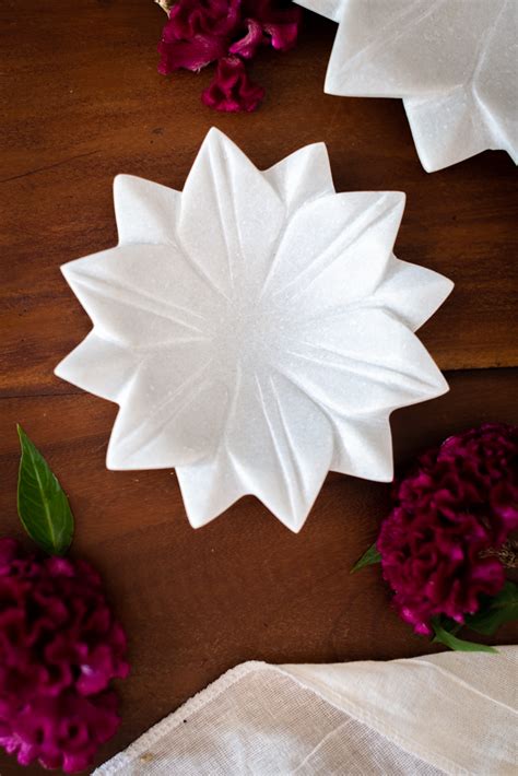 FLORAL MARBLE URLI – Vrindha Lifestyle