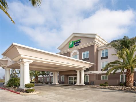 Holiday Inn Express & Suites Chowchilla - Yosemite Pk Area Hotel by IHG