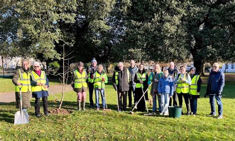 Christchurch Gardens Tidy Up, Christchurch Gardens, Leamington ...