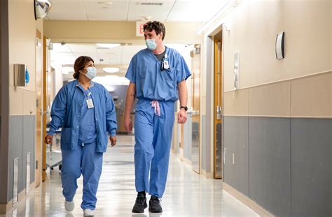 Patient Care Assistants: An Essential Part of Clinical Teams | Holland Hospital