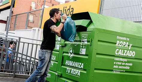 El reciclaje y la reutilización de ropa usada en España alcanzan las ...