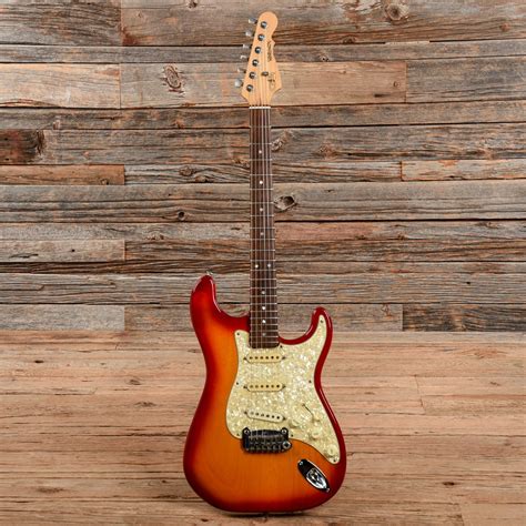 G&L USA Legacy Cherry Sunburst 1994 – Chicago Music Exchange
