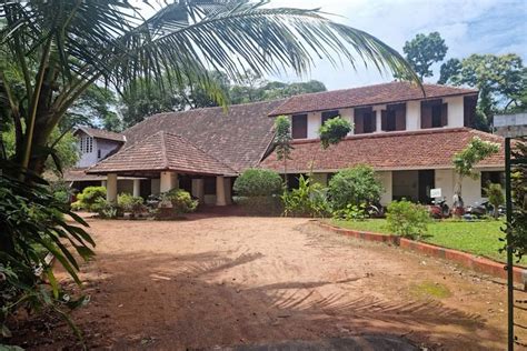 Overall CMS College Kottayam B.Sc (Hons.) Fees is Around Rs. 22,000 ...