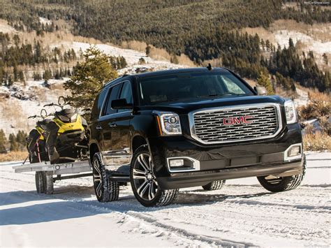 GMC Yukon Denali 2018 - AZH-CARS