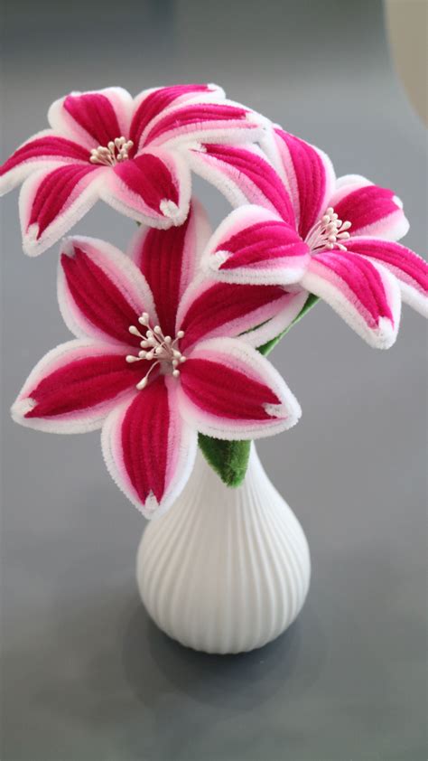 Pipe Claener Flowers | Felt flowers diy, Pipe cleaner flowers, Pipe cleaner