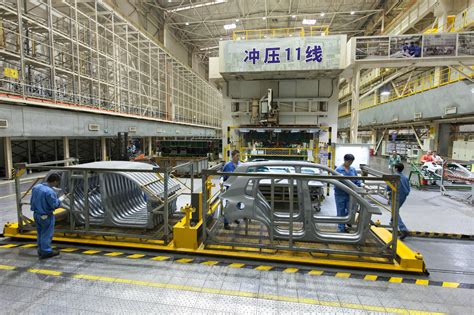 中国第一台万吨水压机如何“从无到有”？听亲历者讲述百年上海工业故事_发展