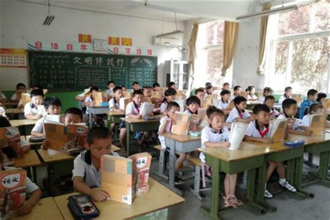 直击菏泽中小学开学第一天，熟悉的读书声回来了..._菏泽新闻_菏泽大众网