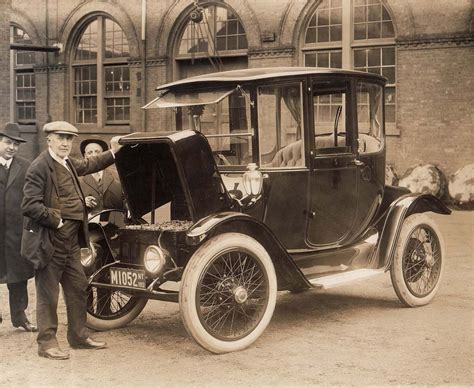 The story in pictures of the early electric cars, 1880-1920 - Rare ...