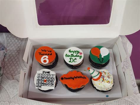 Office Theme Fondant Cupcakes