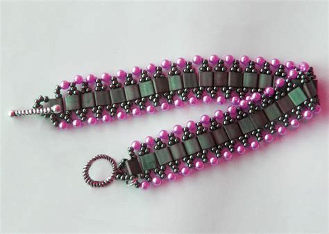 Free Tutorials Using Tila Beads 的图像结果