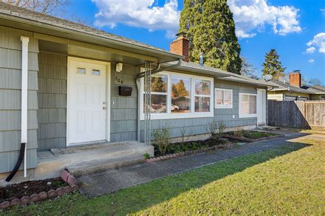 4 Beds 1 Bath House - Property For Sale - Eugene, Oregon | Facebook ...