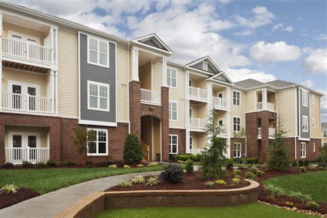 Northlake Apartments Charlotte NC | Residences at Brookline